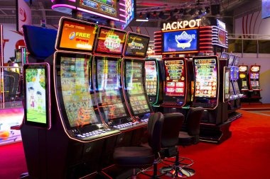qqbet77 sports and casino game selection dashboard